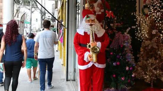 Entre os itens decorativos, a diferença de preço chega a 80% | Foto: Rovena Rosa / Agência Brasil