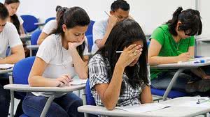 Imagem Estudantes com Fies podem suspender parcelas a partir de hoje