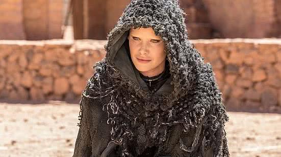 Mayana Moura como Satanás na novela bíblica Jesus, na Record. | Edu Moraes/Record