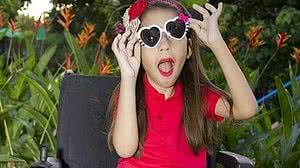 Divulgação | Com 10 anos de idade, Maria Luiza, portadora de miopatia congênita, vai se apresentar numa dança de balé sobre cadeira de rodas