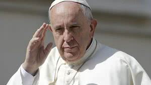 Imagem Papa remove dois cardeais ligados a escândalos sexuais de seu círculo de conselheiros