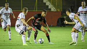 Vitória e Botafogo-SP empataram sem gols no Barradão | Pietro Carpi/EC Vitória