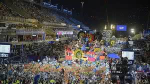 A decisão acontece após uma menina ter uma perna amputada em acidente envolvendo uma alegoria | Foto: Reprodução/Agência Brasil