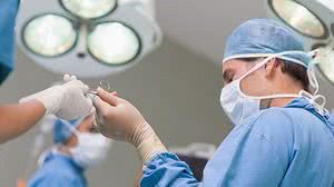 Imagem HU da Ufal realiza cirurgia inédita em Alagoas para retirada de tumores