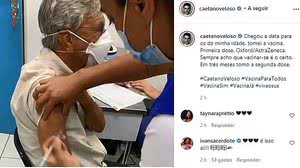 Imagem Caetano Veloso é vacinado contra a Covid-19 no Rio