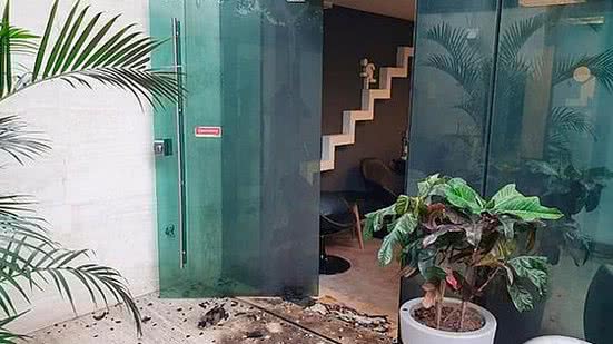 Imagem Sede do Porta dos Fundos é atacada com coquetéis molotov no Rio de Janeiro