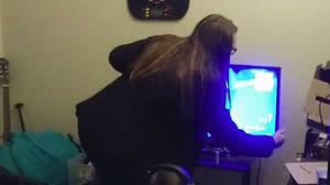 Imagem Novo desafio leva pais a desligarem a TV de seus filhos jogando Fortnite