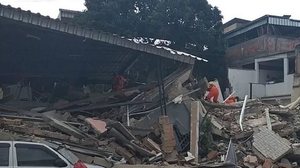 Prédio desabou no bairro Olinda; várias equipes do Corpo de Bombeiros foram acionadas à ocorrência | Divulgação/Prefeitura de Nilópolis