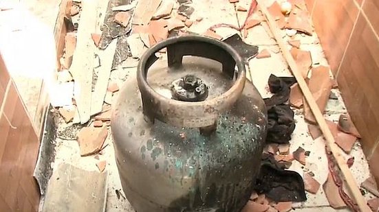 Incêndio teria começado após uma explosão provocada por vazamento de gás | Reprodução / TV Pajuçara