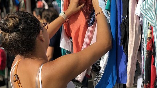 Imagem Bazar vende roupas de R$ 2 a R$ 20 neste sábado (05) no Centro de Maceió