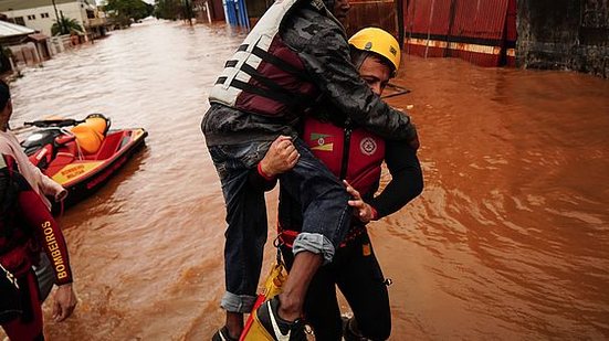 Fortes chuvas que atingem a região desde a última terça-feira 30 | Foto: Carlos Macedo/Folhapress