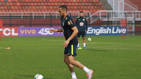 Imagem Eliminatórias: Arthur Cabral é convocado para a seleção