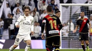 Imagem Real Madrid sofre, mas vence time de pior defesa no Espanhol