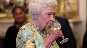 Imagem Rainha Elizabeth 2ª foi orientada a reduzir o consumo de álcool