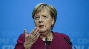 Angela Merkel fala durante uma coletiva de imprensa na sede do seu partido em Berlim | Markus Schreiber/AP