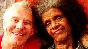 Imagem Atriz de 'Pé na Cova' morre aos 82 anos; Falabella faz homenagem nas redes