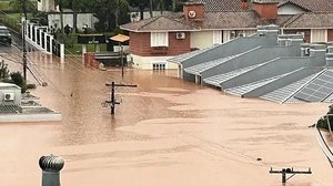 Imagem Secom pede investigação de postagens com fake news sobre ações no RS