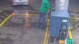 Câmera de segurança flagrou crime de estelionato em Taquarituba (SP) | Foto: Reprodução/Circuito de Segurança