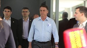 O presidente Jair Bolsonaro fala à imprensa sobre a crise na Venezuela, após reunião no Ministério da Defesa | Agência Brasil/Valter Campanato