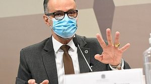 Imagem Liberação de Sputnik V está à espera de documentação do fabricante, diz Barra Torres à CPI