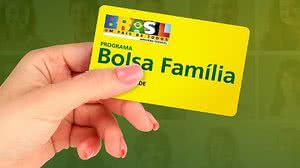 Imagem Mais de 13 milhões de famílias podem sacar o Bolsa Família a partir desta quarta-feira