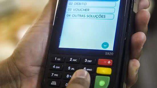 Febraban acusava operadoras de cobrar juros velados | Foto: Agência Brasil