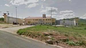 Imagem Homem tenta matar companheira durante visita íntima em presídio