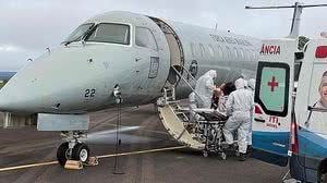 A Força Aérea Brasileira (FAB) iniciou nesta sexta-feira (15) a transferência de pacientes com Covid-19 de Manaus, no Amazonas, a outros estados | Foto: Reprodução / FAB