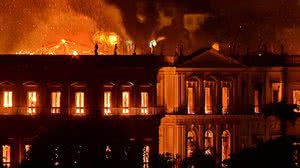 Falta d'água prejudicou abastecimento de carros dos bombeiros | Folhapress