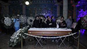 Familiares, amigos e fãs compareceram ao velório da atriz Aracy Balabarian nesta terça-feira (8), no Theatro Municipal, no centro do Rio de Janeiro | Foto: Carlos Elias Junior /Fotoarena/Folhapres