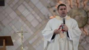 De acordo com a Canção nova, os médicos fizeram manobras de reanimação cardíaca e pulmonar nele, que não resistiu | Foto: Reprodução / Canção Nova