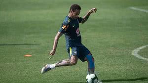 Imagem Polícia vai à Granja Comary buscar informações sobre Neymar