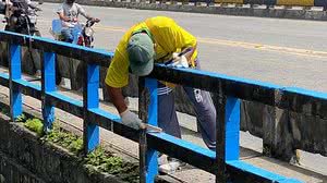 Imagem Ponte do Reginaldo passa por reparos para receber grades de proteção