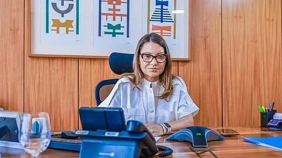 Claudio Kbene / Reprodução @janjalula