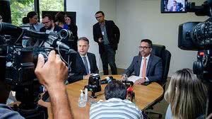 Imagem Em coletiva com Dantas, Renan Filho garante recuperação de rodovias danificadas pelas chuvas em AL