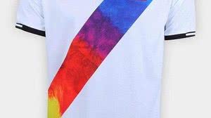 Imagem Camisa do Vasco em homenagem à causa LGBTQIAP+ esgota em menos de uma hora