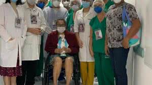 A técnica de enfermagem Iris Vitorino também venceu a batalha contra a Covid-19 após 59 dias internada no Hospital da Mulher | Ascom Sesau