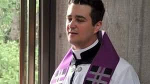 Imagem Padre é suspeito de tráfico de drogas, desvio de dinheiro e transmissão de HIV em orgias