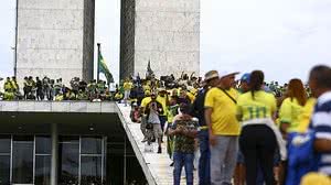 Imagem CBF critica uso da camisa da seleção em manifestações