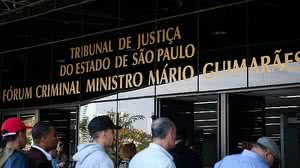 Imagem Mulher é presa após tentar esfaquear juíza dentro de Fórum em São Paulo