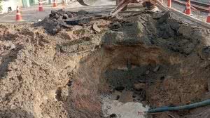 BRK trabalha para solucionar vazamento de grande porte no Jaraguá | Foto: Cortesia / BRK