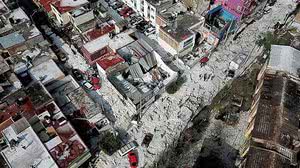 Imagem Vídeos: chuva de Granizo deixa partes de cidade mexicana sob grossa camada de gelo