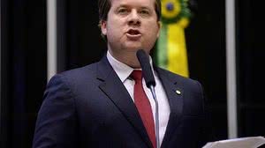 Imagem Marx Beltrão relata projeto e garante R$ 56 milhões para saúde em AL