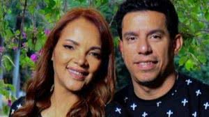 Anderson Carmo ao lado da esposa, a deputada federal Flordelis | Reprodução / Facebook