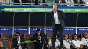 Imagem Tite tenta superar pior momento na seleção brasileira em sua antiga casa