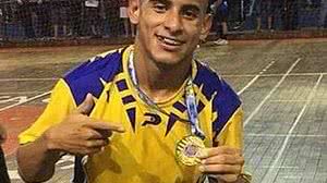 Imagem Jogador de futsal morre aos 19 anos após sofrer infarto no Paraná