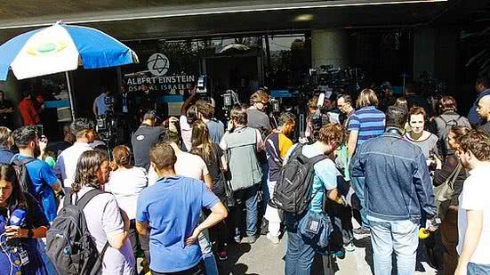 Candidato foi transferido e permanece internado em hospital de SP | Folhapress