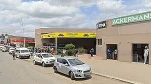 Visitantes detiveram homem que tentava vender pênis decepado | Daily Mail