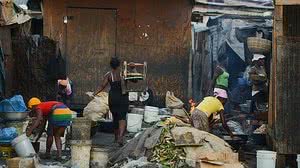 Dados do IBGE mostram que a insegurança alimentar caía no Brasil desde 2004, mas voltou a subir em todas as suas formas a partir de 2014, na esteira da forte recessão de 2015-2016, que encolheu o PIB em 7,2% | Foto: Marcelo Camargo / Agência Brasil