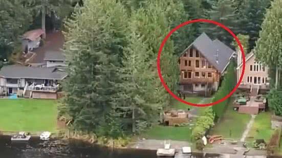 Casa no estado de Washington (EUA) onde cinco corpos foram achados | Reprodução / X